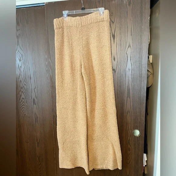 SKIMS Teddy Lounge Set - Picture 10 of 10